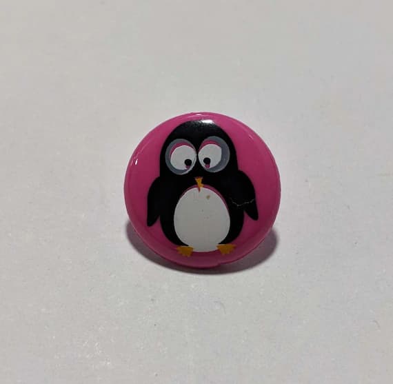 pink none - Pink PENGUIN Plastic Button - 15mm / 5/8 inch - Dill Buttons