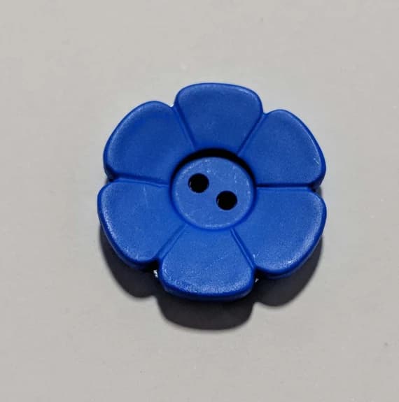 royal none - Daisy Royal Blue Flower Plastic Button - 28mm / 1 1/8 inch - Dill Buttons - Set of 2