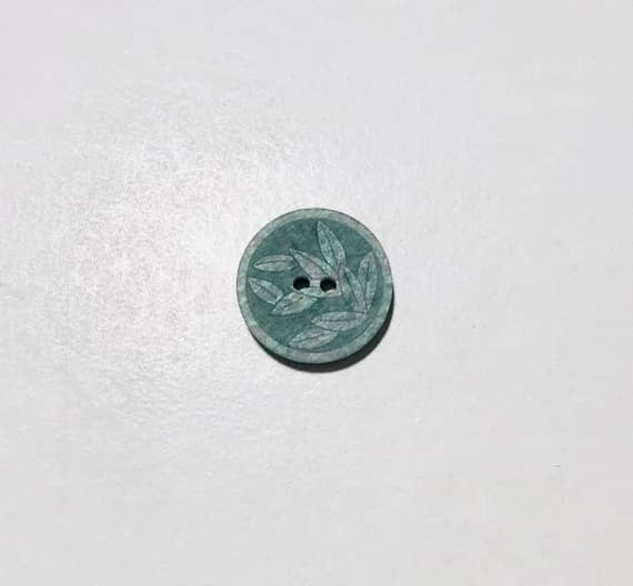 none - Bamboo Leaves Plastic Button 23mm/ 15/16" - Dill Buttons Brand (2 Colors to Choose From)