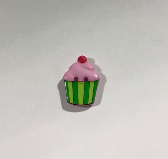 green none - Pink & Green Cupcake Plastic Button 20mm/ 13/16" - Dill Buttons Brand