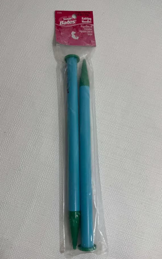 none - Susan Bates 10" Plastic Single Point Knitting Needles US 19 15mm