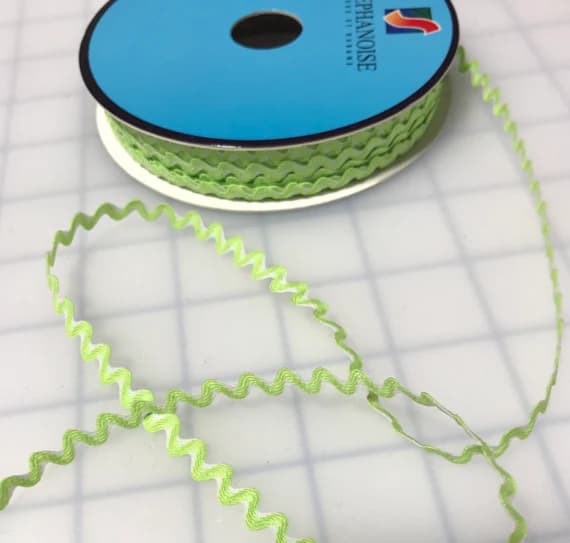 white none - Green & White Ric Rac Trim made in France 1/4" wide x 3 yards