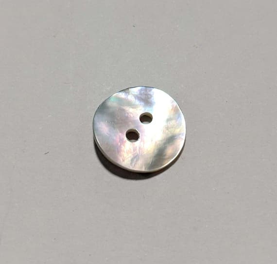 none - Mother of Pearl 2 Hole Button - Dill Buttons - Set of 4 Buttons 13mm / 1/2"