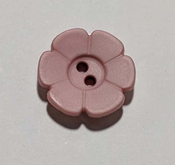 pink none - Dusty Pink Daisy Flower Plastic Button - 15mm / 5/8 inch - Dill Buttons - Set of 4