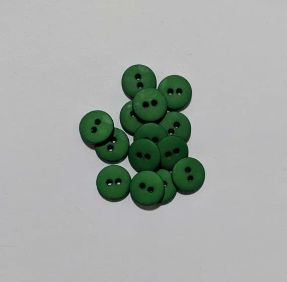 kelly none - Kelly Green Round 2 Hole Plastic Button - 13mm / 1/2 inch - Dill Buttons - Set of 4