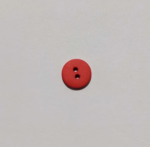 red none - Red Round 2 Hole Plastic Button - 13mm / 1/2 inch - Dill Buttons - Set of 4