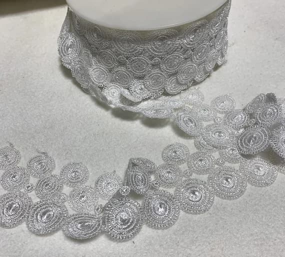 lace - Circles Design - Guipure Bridal Lace Trim (2-1/4" wide)