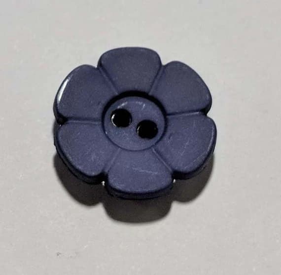 blue none - Dusty Blue Daisy Flower Plastic Button - 15mm / 5/8 inch - Dill Buttons - Set of 4