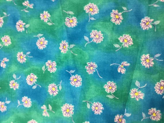 green cotton fabric - Daisies on Blue Green - Classic Cottons - Cotton Fabric